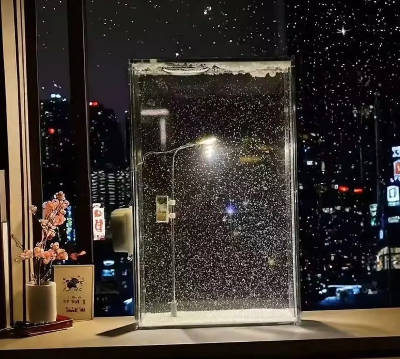 Dreamy Snow Scene Lamp